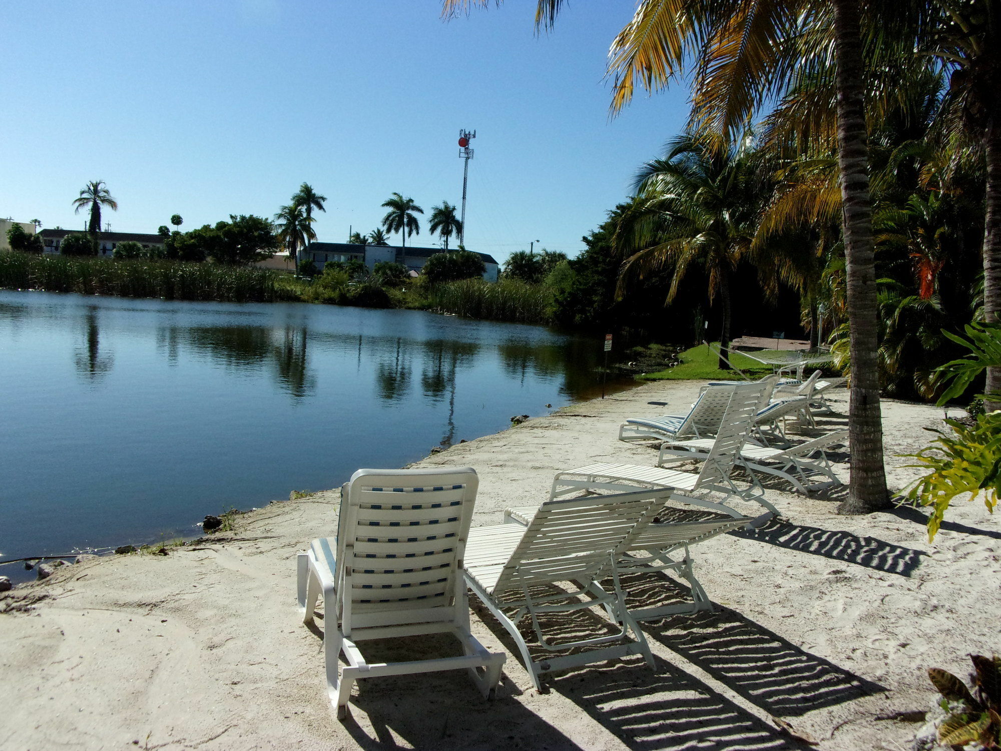 Marco Island Lakeside Inn Exterior foto